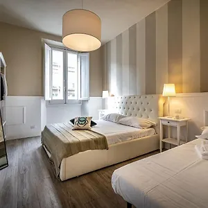 https://francesco-baracca-palace-apt.it-tuscanyhotel.com
